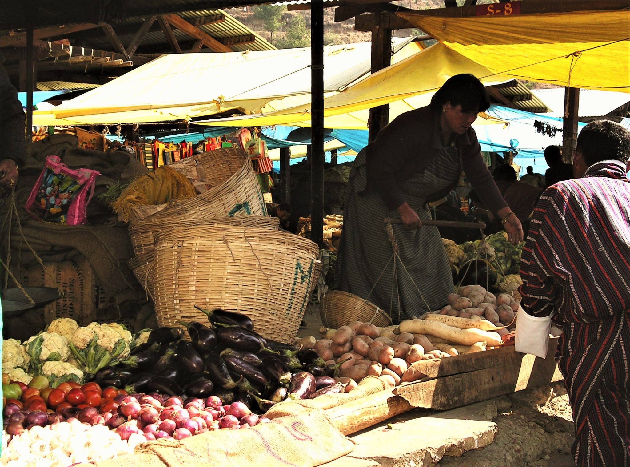 Farmer’s Market, Bhutan (2) – Inika Art